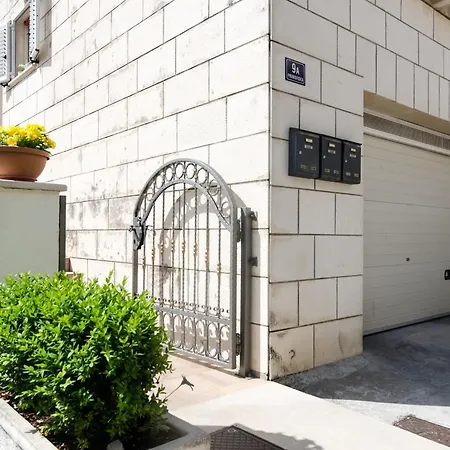 Apartment Mala Ana - One Bedroom *
