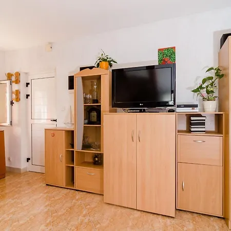 Mala Ana - One Bedroom *